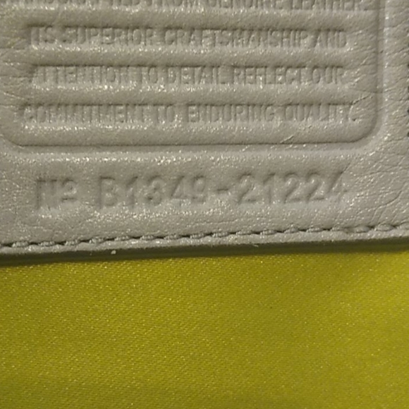 Coach - Picture 6 of 9